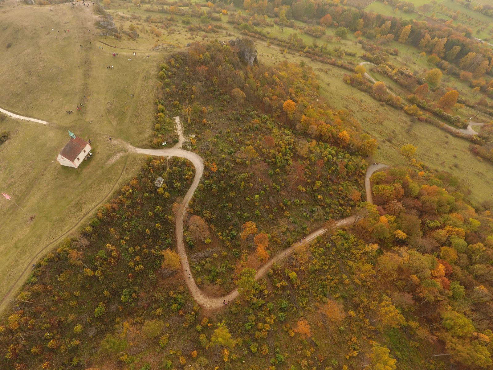 Path and chapel on the Walberla from above
